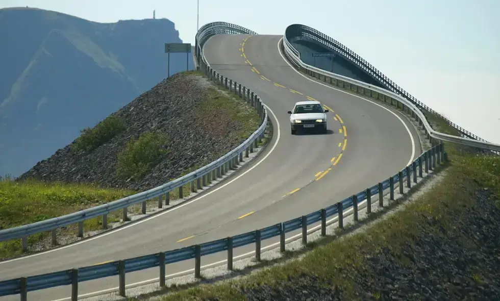 Páty hat eine neue Anschlussstrecke zur Autobahn M1 bekommen – Die Verbindungsstraße wurde übergeben.